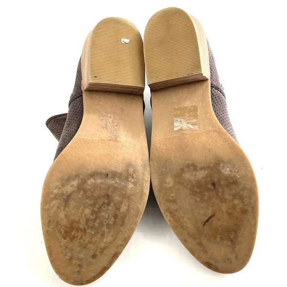 DV By Dolce Vita Gray Perforated Faux Suede Ankle Booties - Size 9 - Picture 8 of 10